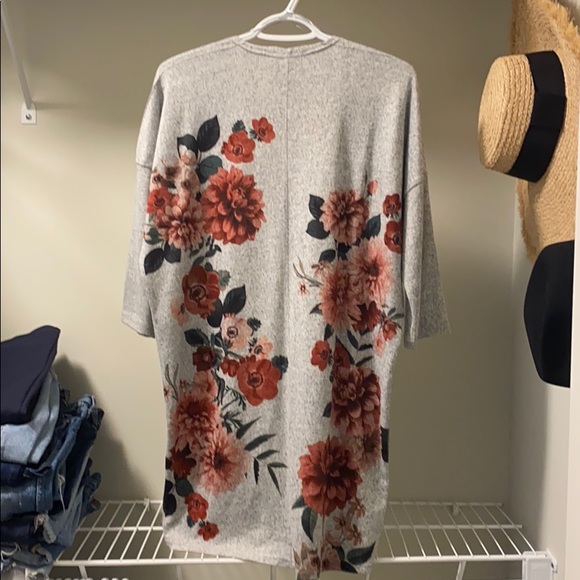 Floral cardigan - Picture 2 of 2